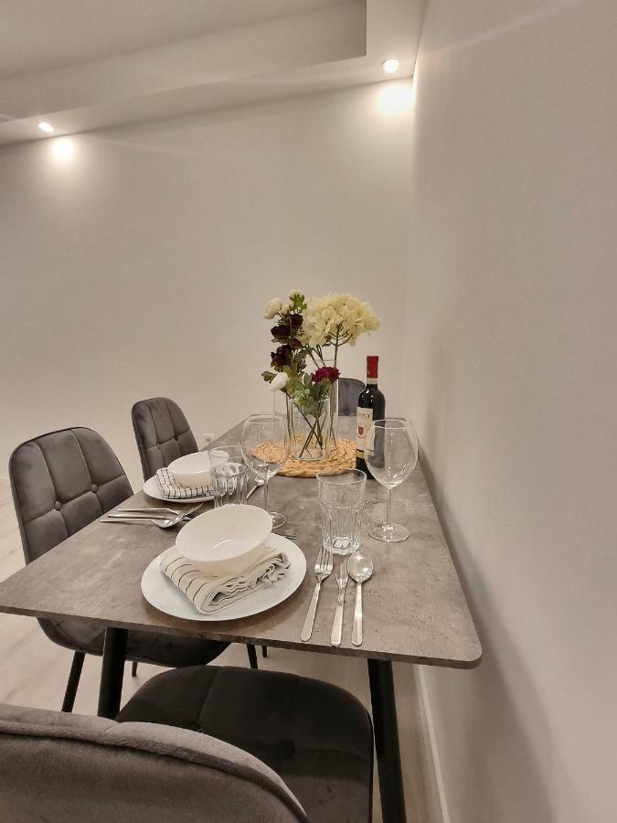 Un Ami Apartman Póla Kültér fotó