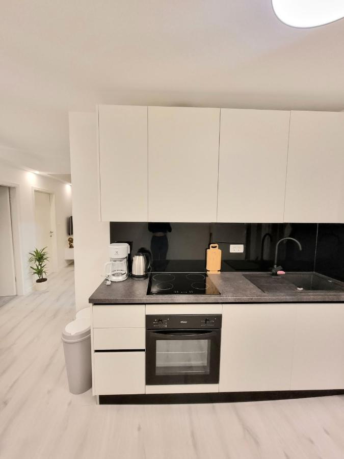 Un Ami Apartman Póla Kültér fotó
