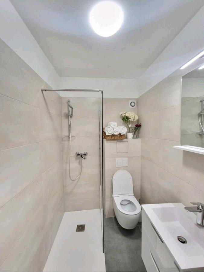 Un Ami Apartman Póla Kültér fotó